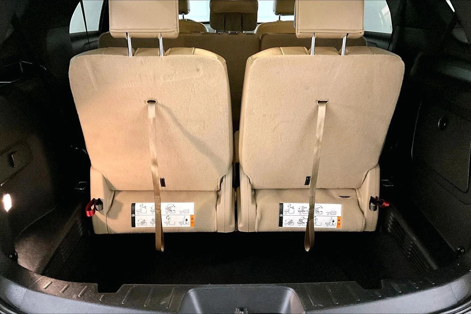 Used 2017 Ford Explorer XLT w/ Equipment Group 202A image 37