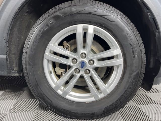 Used 2021 Ford Explorer XLT w/ Equipment Group 202A image 14