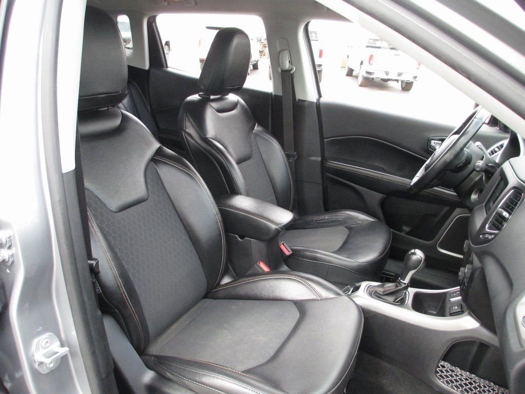 Used 2019 Jeep Compass Latitude image 17