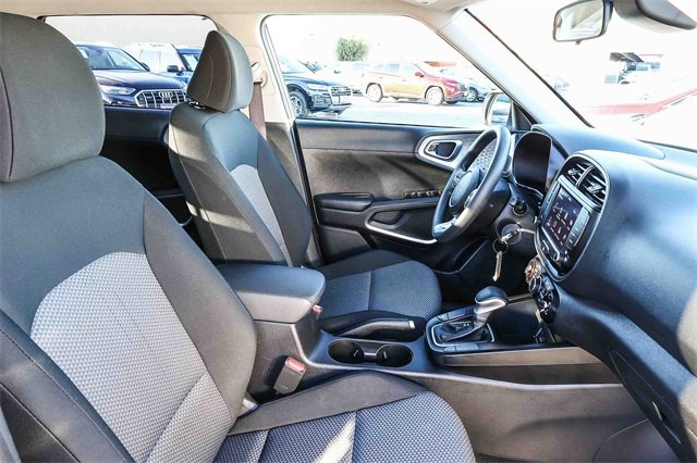 Used 2024 Kia Soul LX w/ Option Group 015 image 18