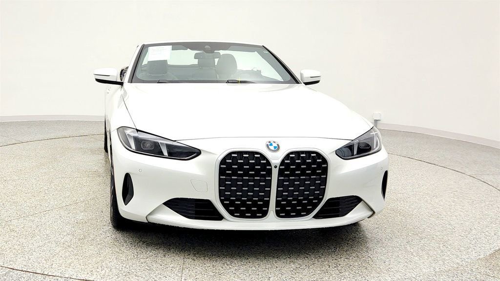 Used 2025 BMW 430i 430i Convertible with Premium image 2