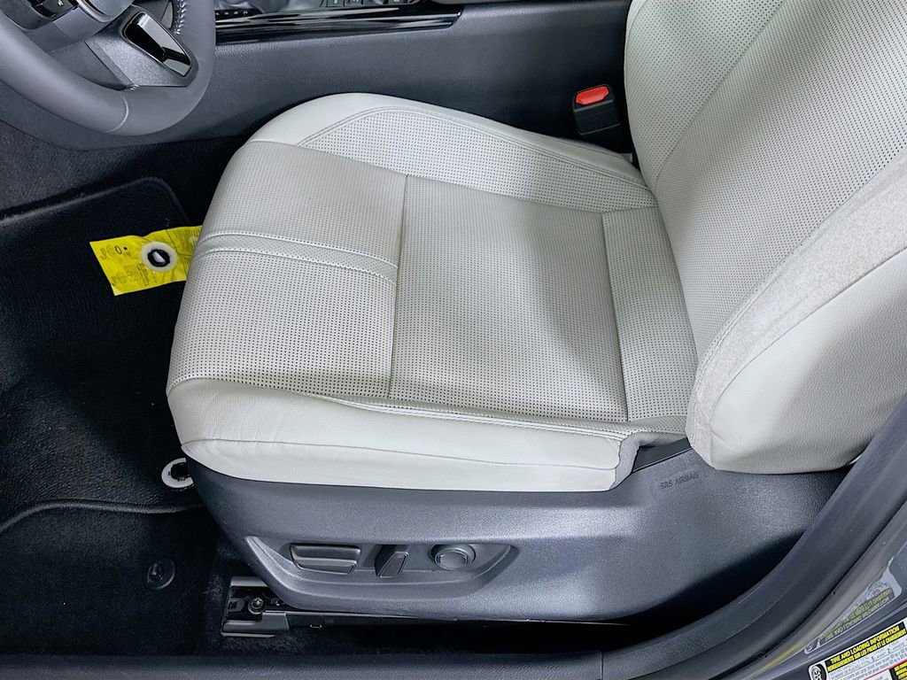 Certified 2025 Toyota Camry XLE FWD image 20