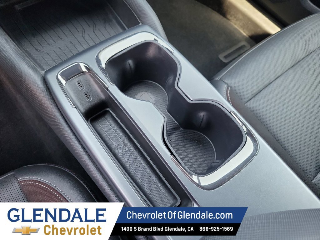 Used 2024 Chevrolet Equinox EV RS FWD image 18