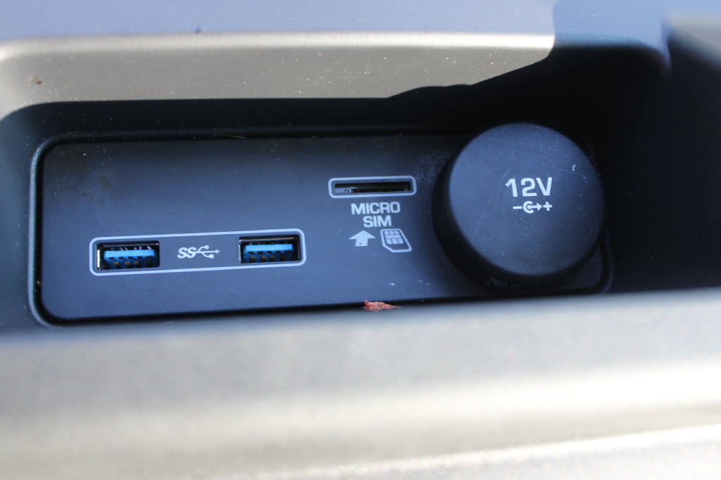 Used 2019 Land Rover Discovery SE AWD/4WD image 44