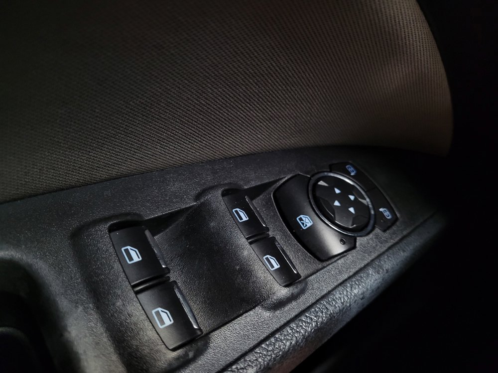 Used 2017 Ford Fusion S FWD image 27