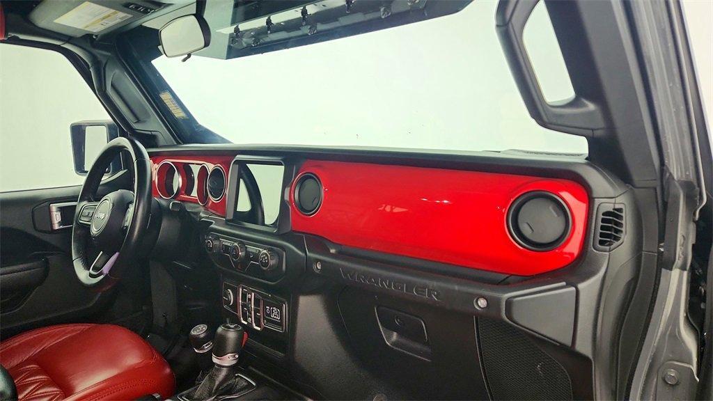Used 2020 Jeep Wrangler Unlimited Sport image 32