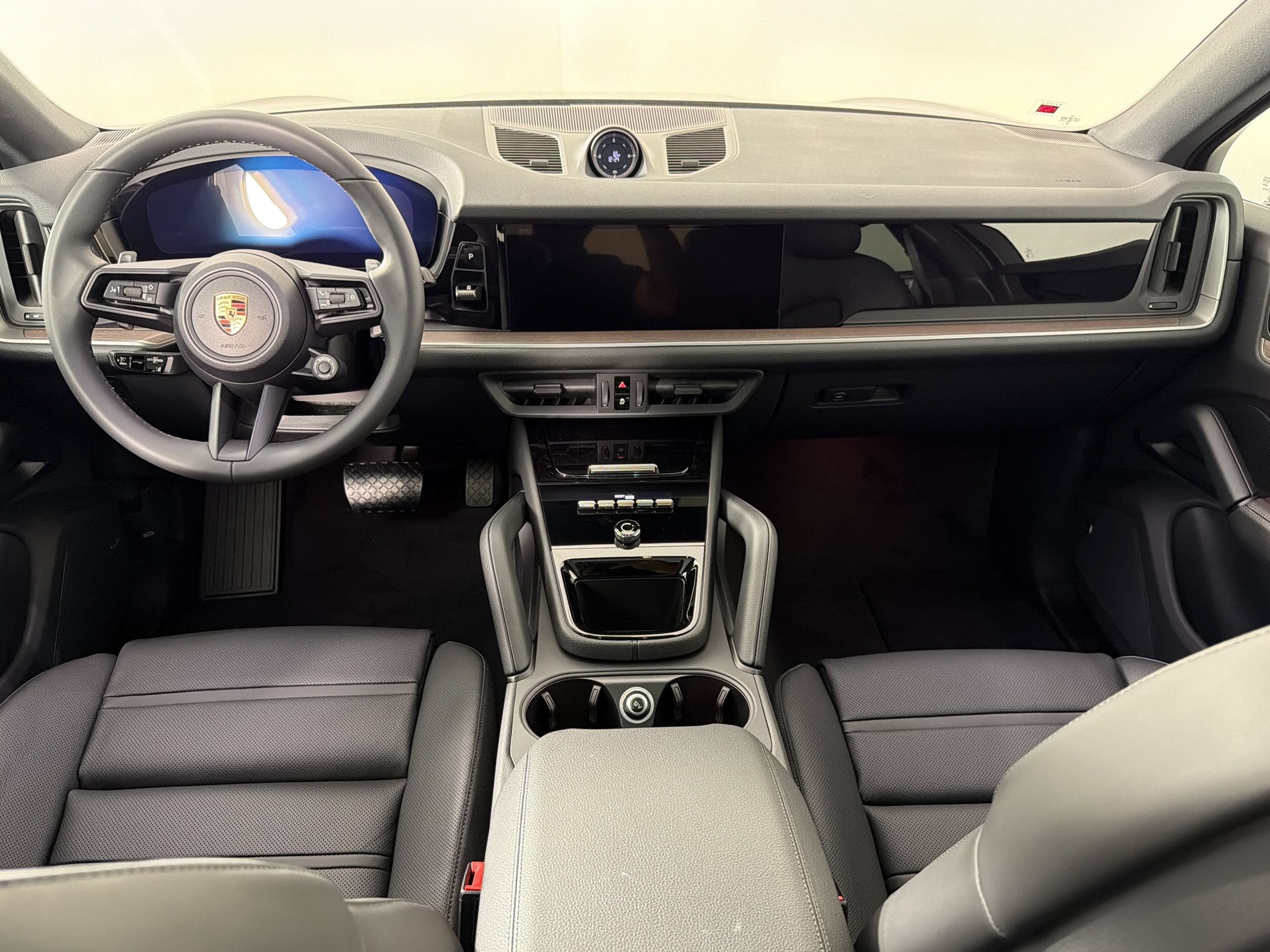 Certified 2026 Porsche Cayenne Coupe AWD/4WD image 20