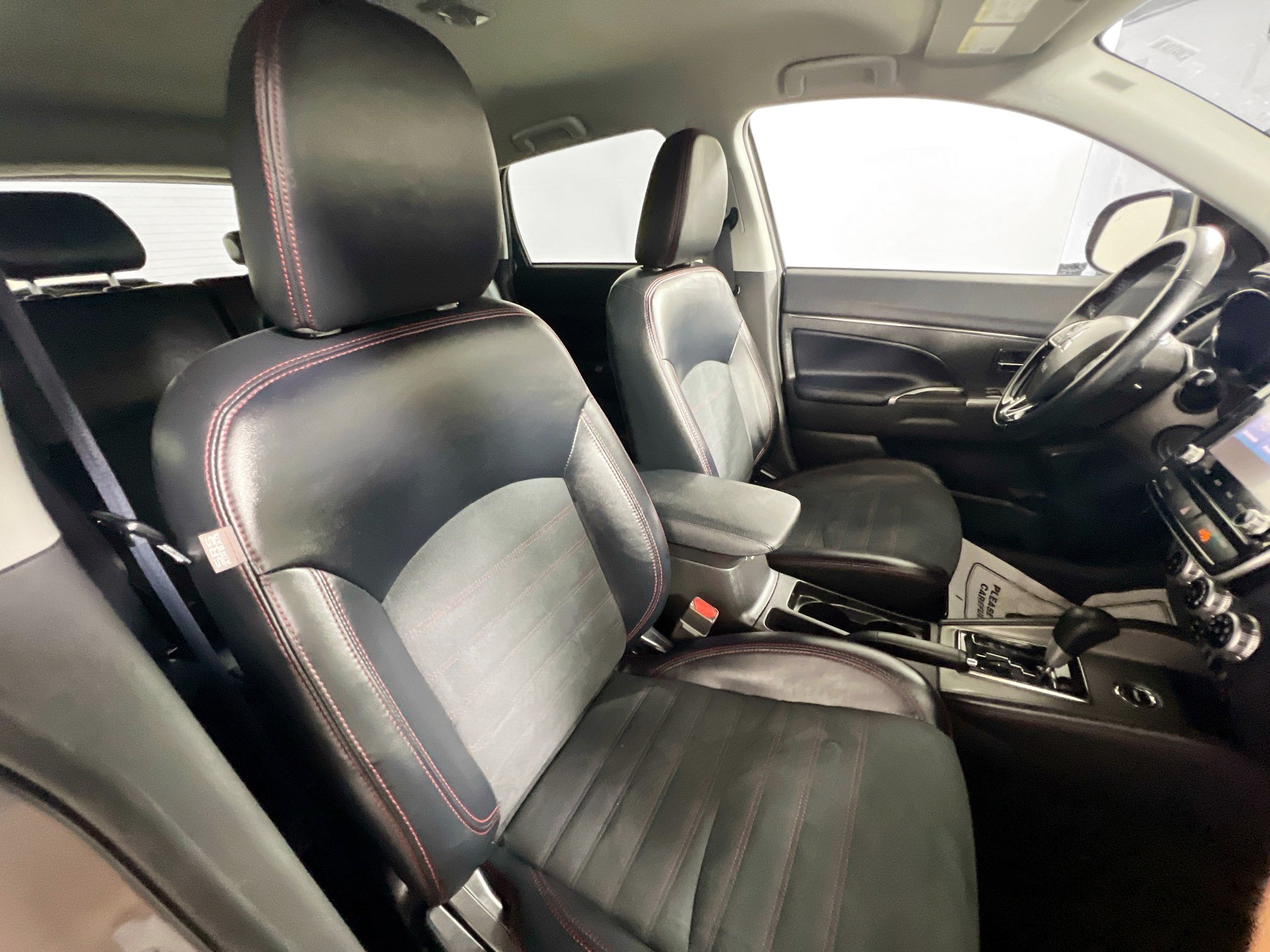 Used 2024 Mitsubishi Outlander Sport SE AWD/4WD image 31