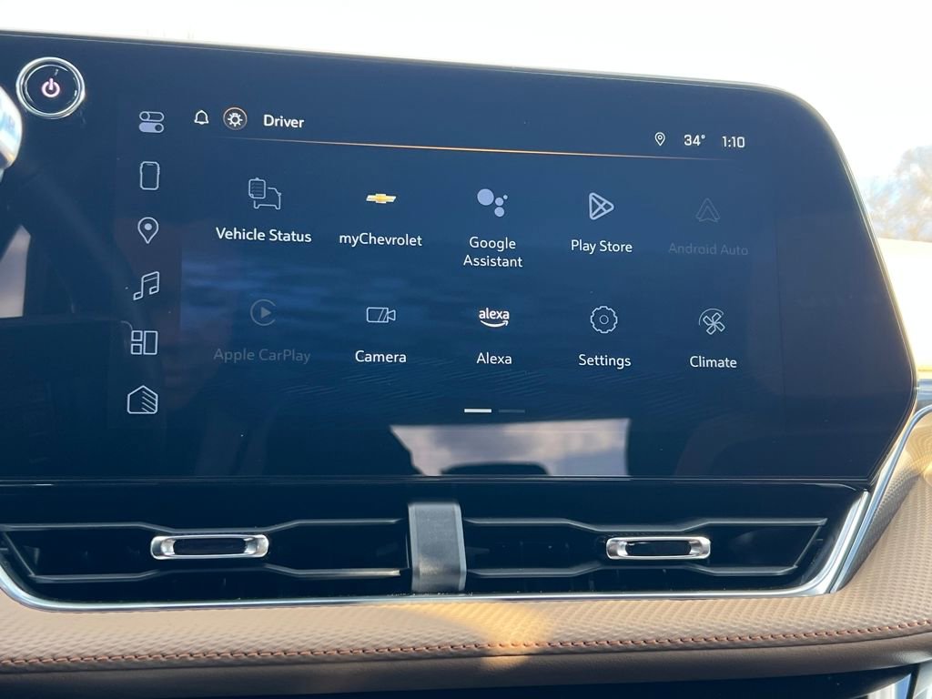 Used 2025 Chevrolet Equinox ACTIV w/ Safety and Technology Package image 28