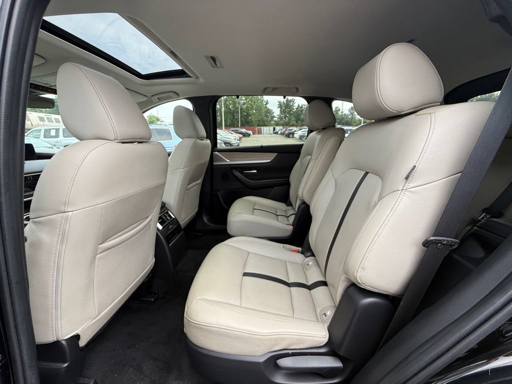 Used 2024 MAZDA CX-90 Plug-In Hybrid w/ Preferred AWD/4WD image 25