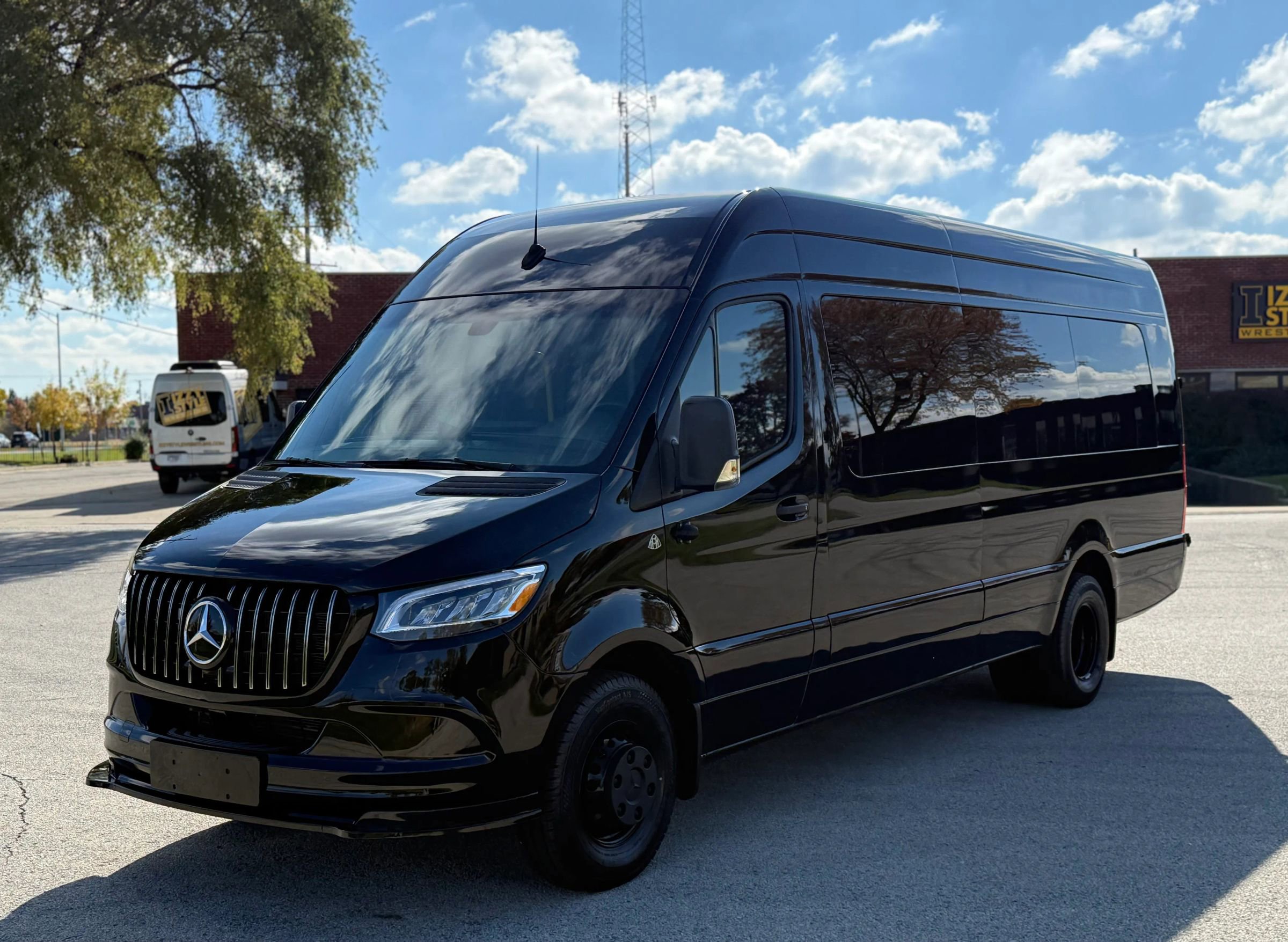 Used 2019 Mercedes-Benz Sprinter 3500 image 4
