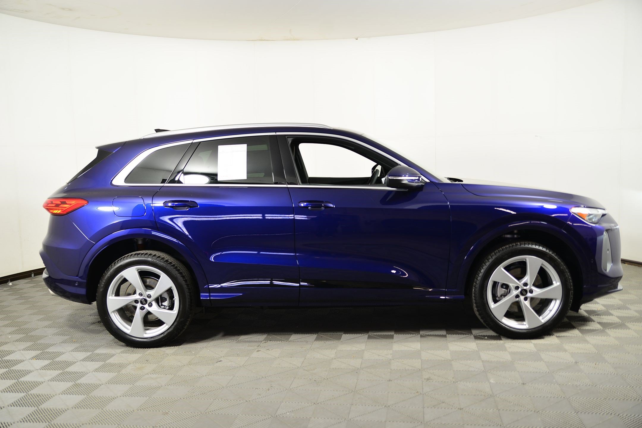 New 2025 Audi Q5 Premium AWD/4WD image 7