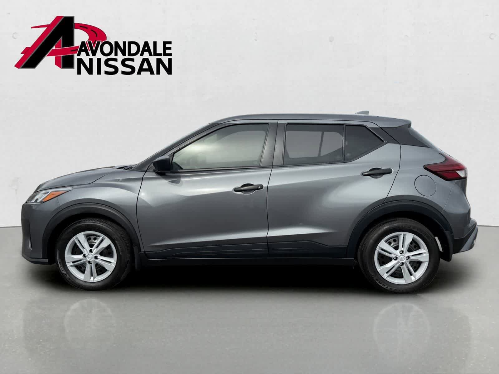 Certified 2025 Nissan Kicks Play S FWD image 3