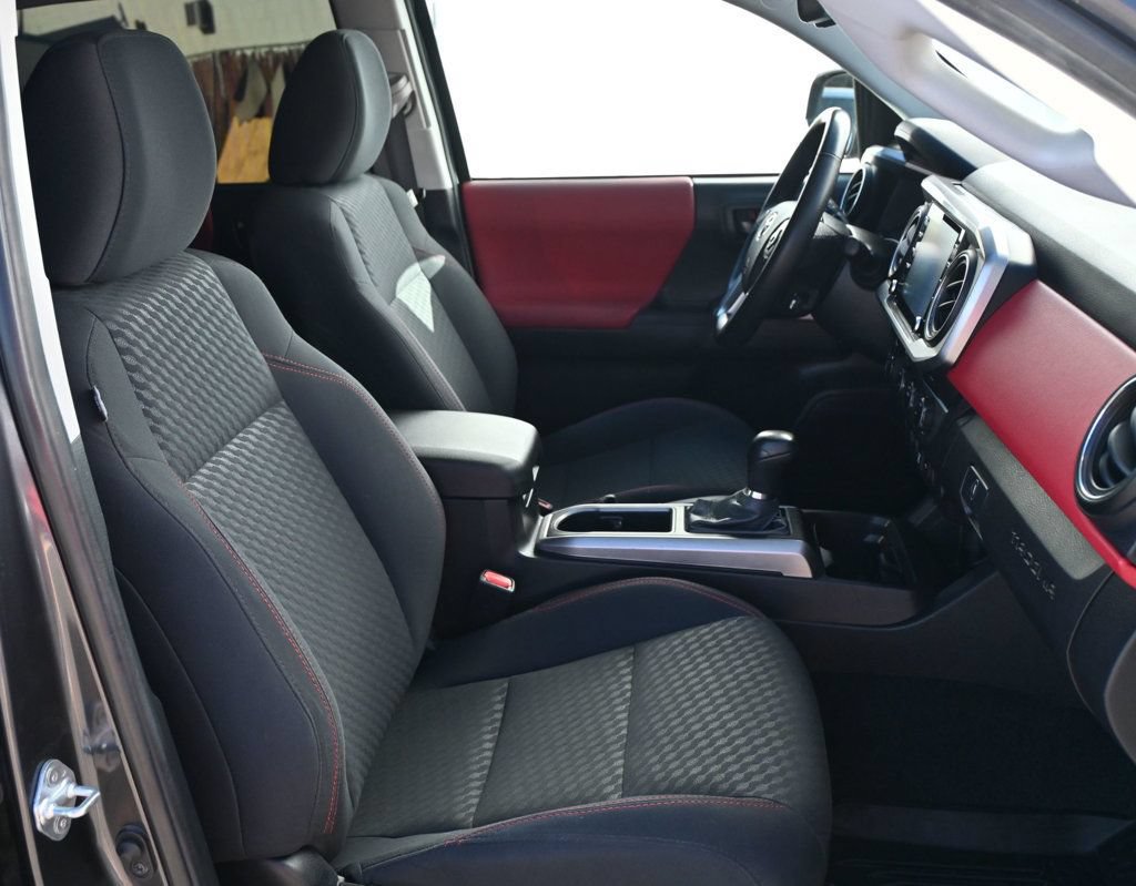 Used 2023 Toyota Tacoma SR5 AWD/4WD image 16
