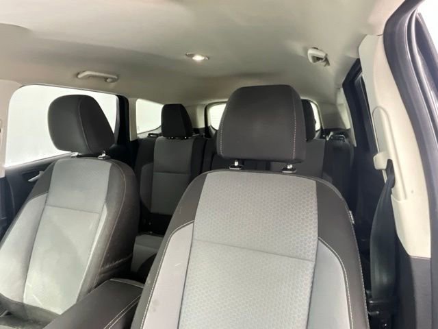 Used 2017 Ford Escape SE w/ SE Cold Weather Package AWD/4WD image 6