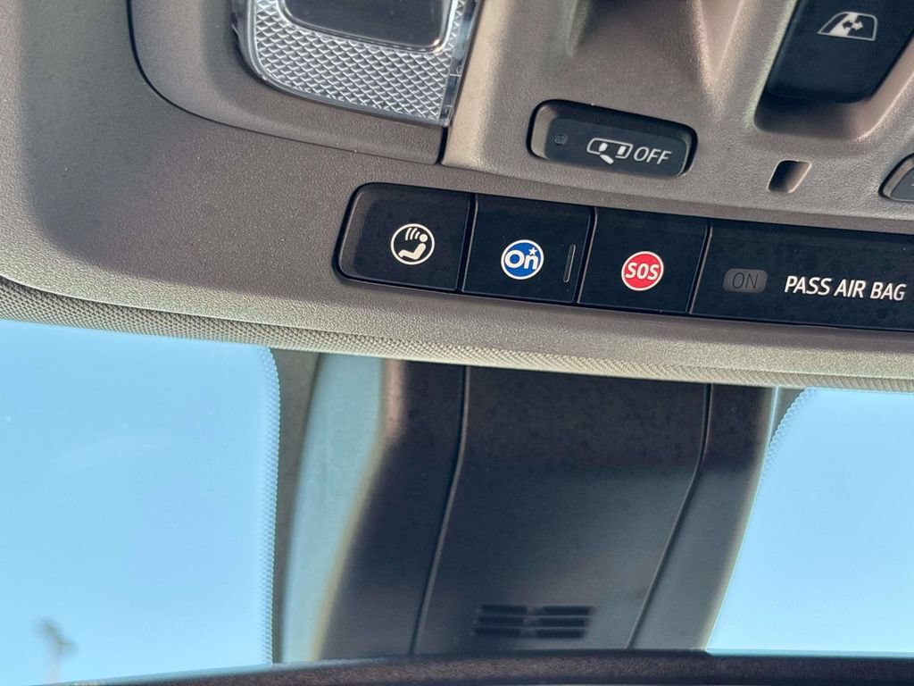 Used 2019 GMC Sierra 1500 SLT w/ SLT Premium Plus Package AWD/4WD image 33