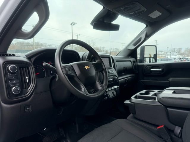 Used 2025 Chevrolet Silverado 2500 W/T image 10