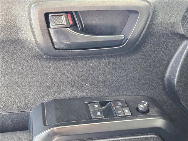 Used 2023 Toyota Tacoma SR image 6
