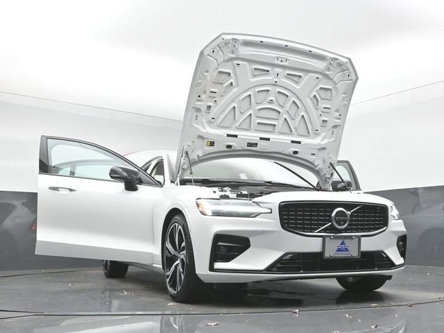 Used 2024 Volvo S60 B5 Ultimate image 53