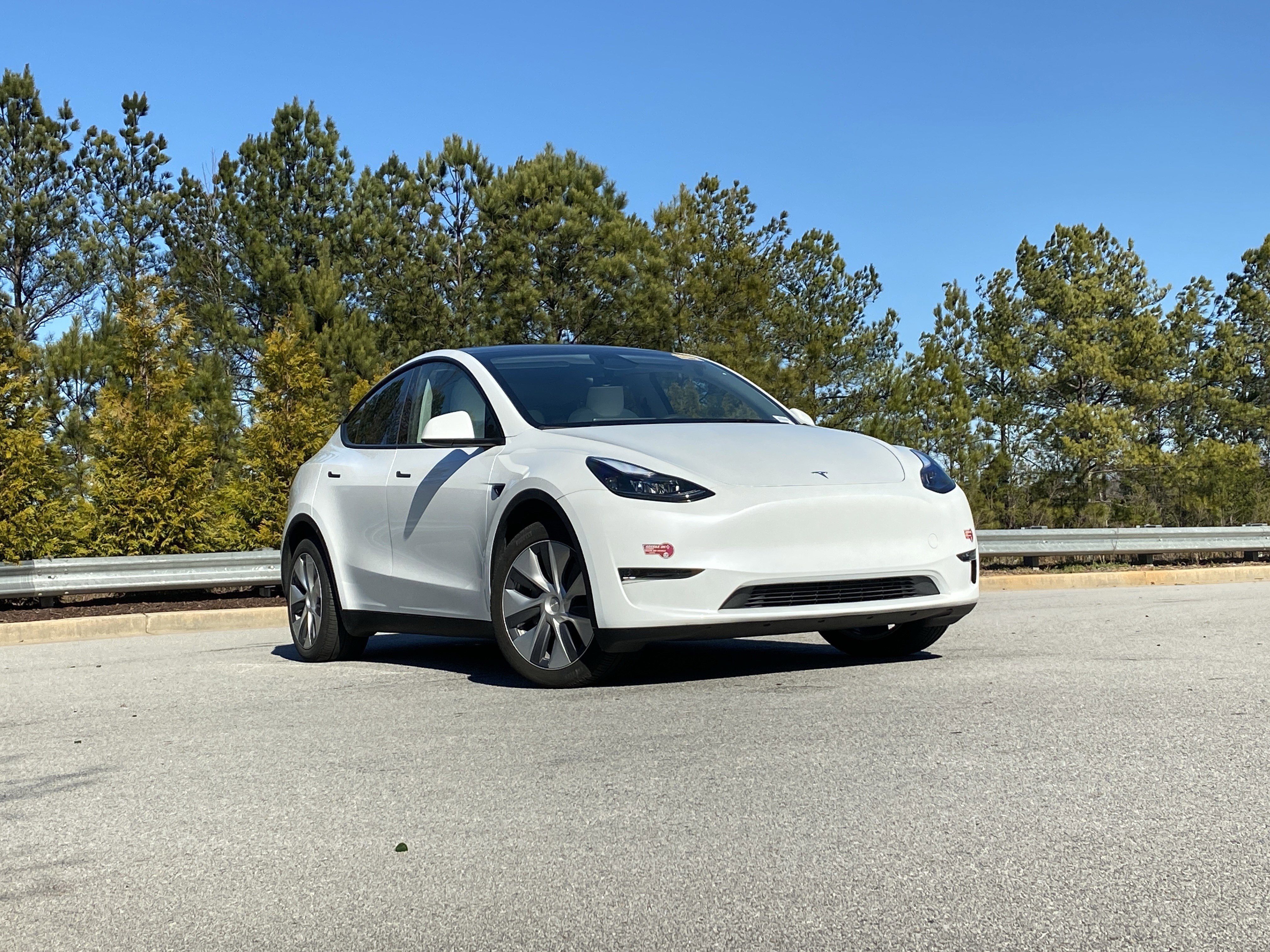 Used 2023 Tesla Model Y Long Range image 8