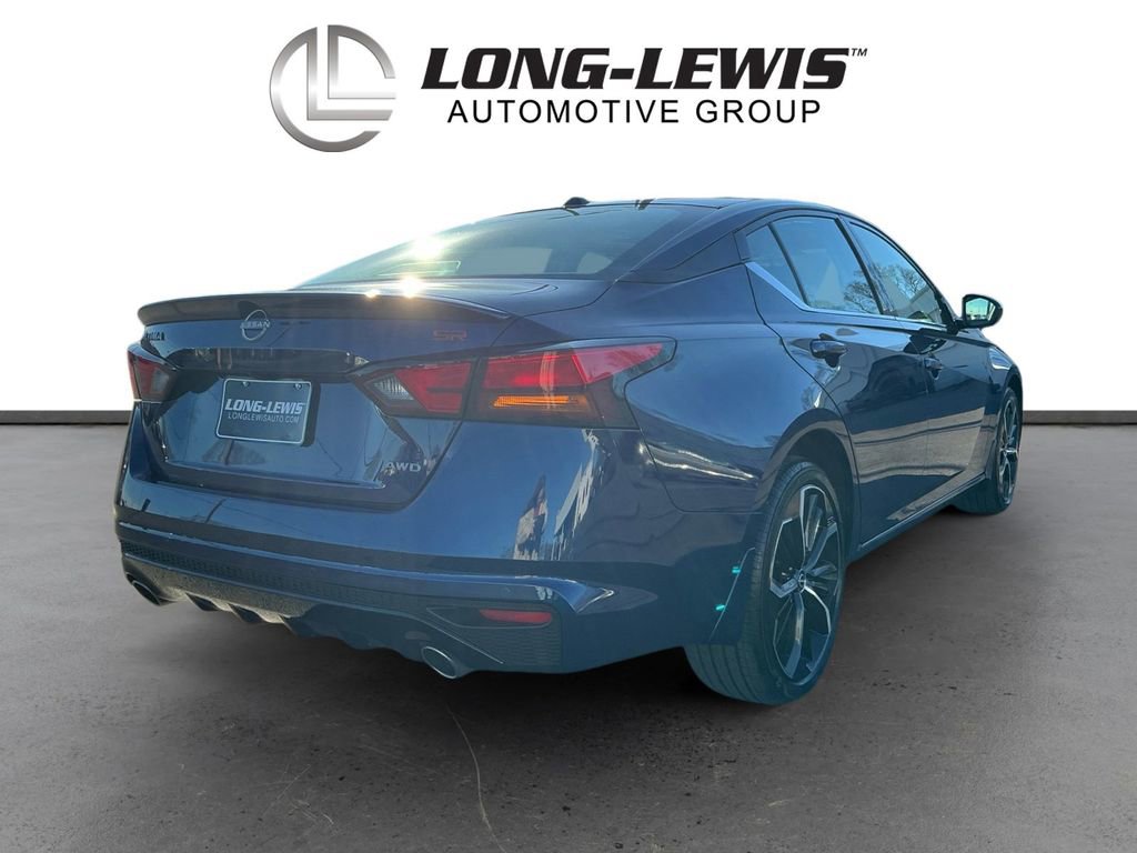 Used 2024 Nissan Altima 2.5 SR w/ SR Premium Package image 7