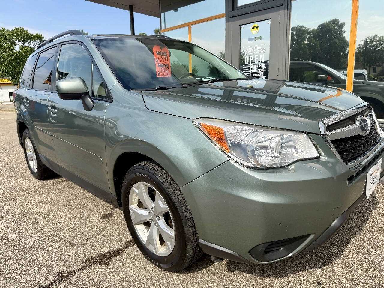 Used 2014 Subaru Forester 2.5i Premium w/ Popular Package #2 AWD/4WD image 4