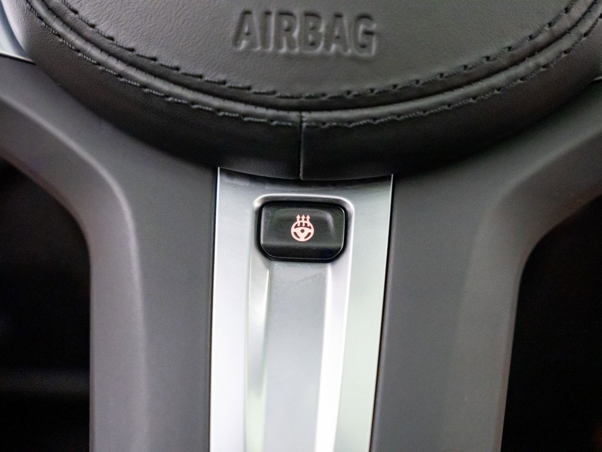 Used 2024 BMW X4 xDrive30i w/ Premium Package AWD/4WD image 28