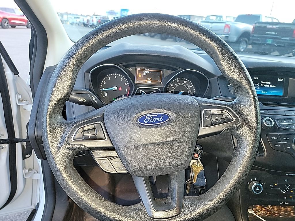 Used 2017 Ford Focus SE image 30