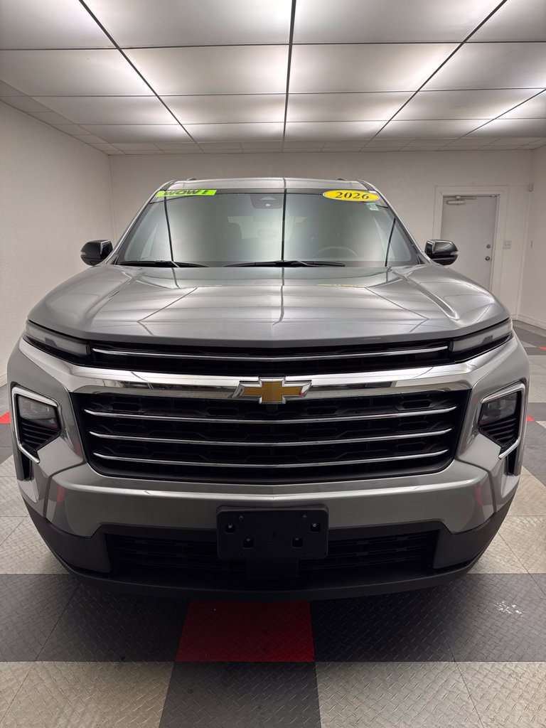 Used 2026 Chevrolet Traverse LT FWD image 4