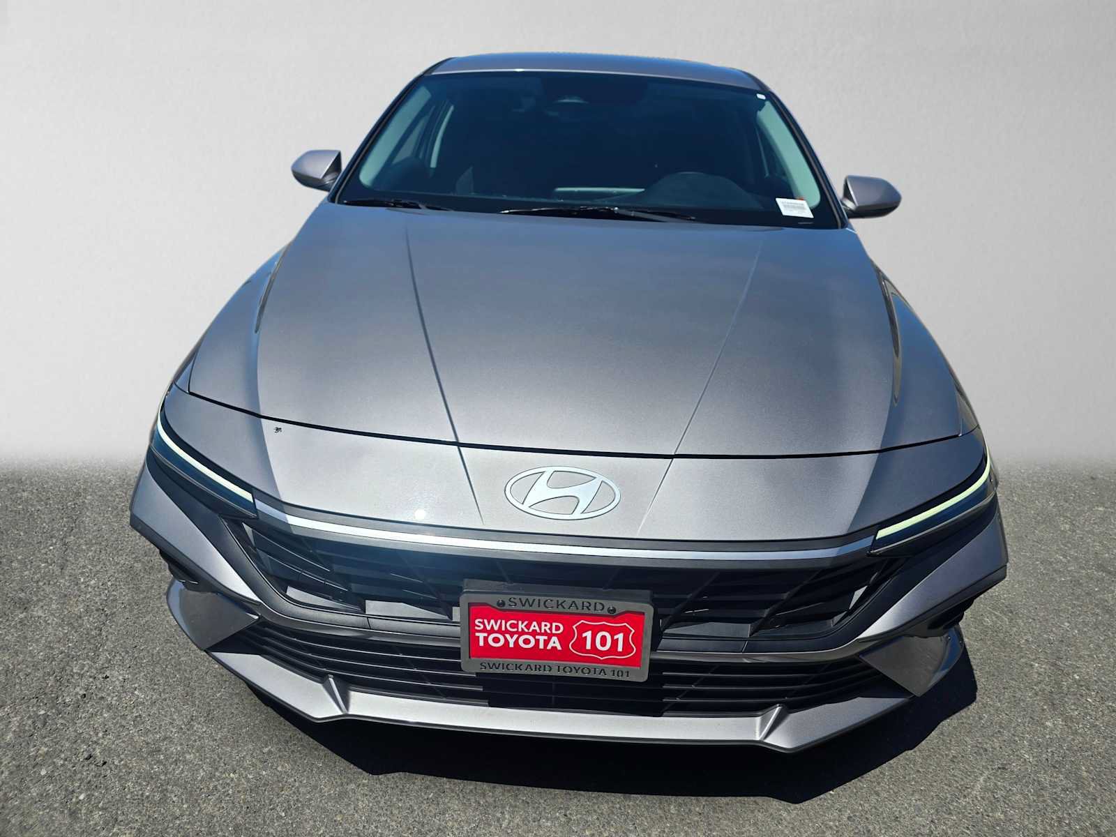 Used 2024 Hyundai Elantra SEL FWD image 8