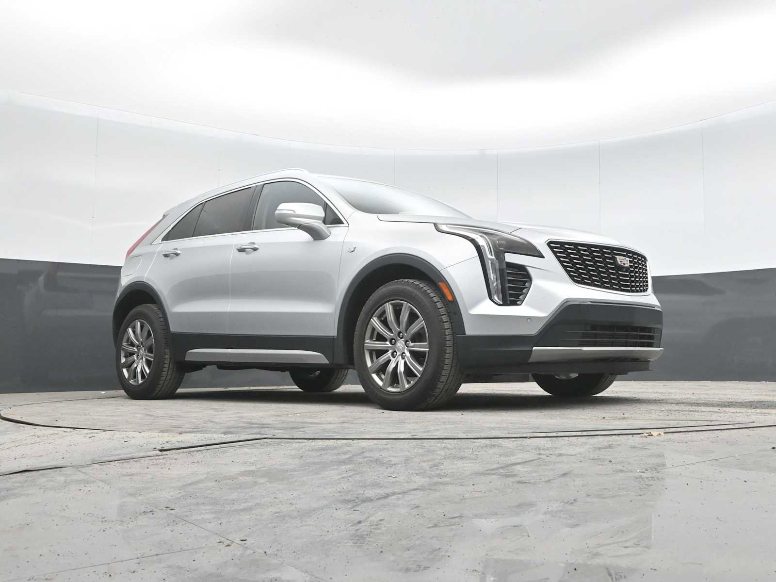 Used 2019 Cadillac XT4 Premium Luxury w/ Enhanced Visibility Package AWD/4WD image 28