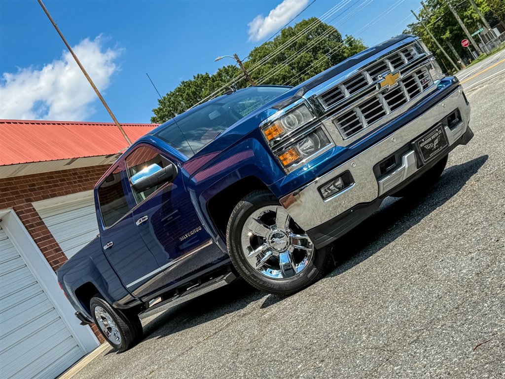 Used 2015 Chevrolet Silverado 1500 LTZ Z71 w/ LTZ Plus Package AWD/4WD image 24