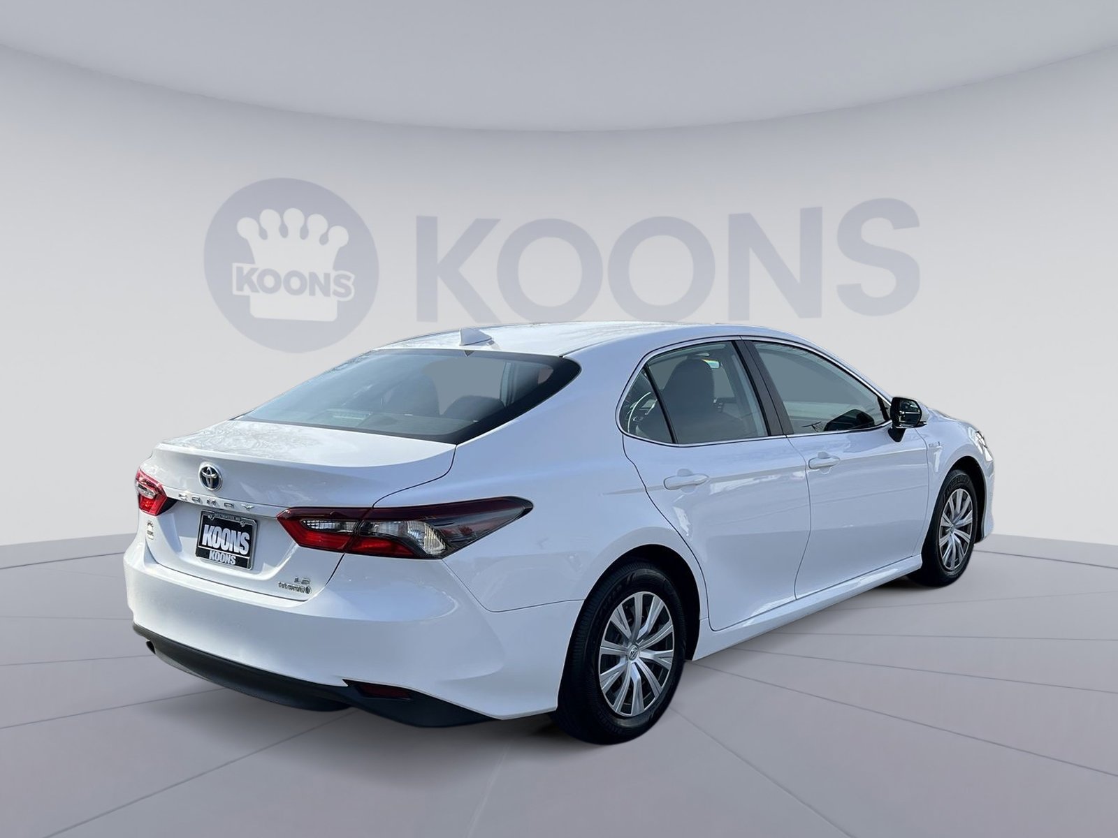 Used 2021 Toyota Camry LE image 7