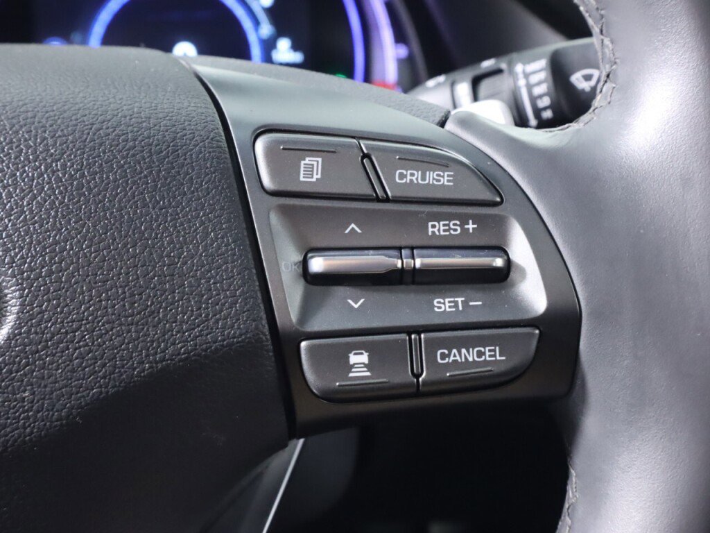 Used 2020 Hyundai Ioniq Limited image 14