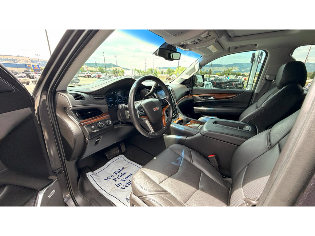 Used 2016 Cadillac Escalade Premium AWD/4WD image 39