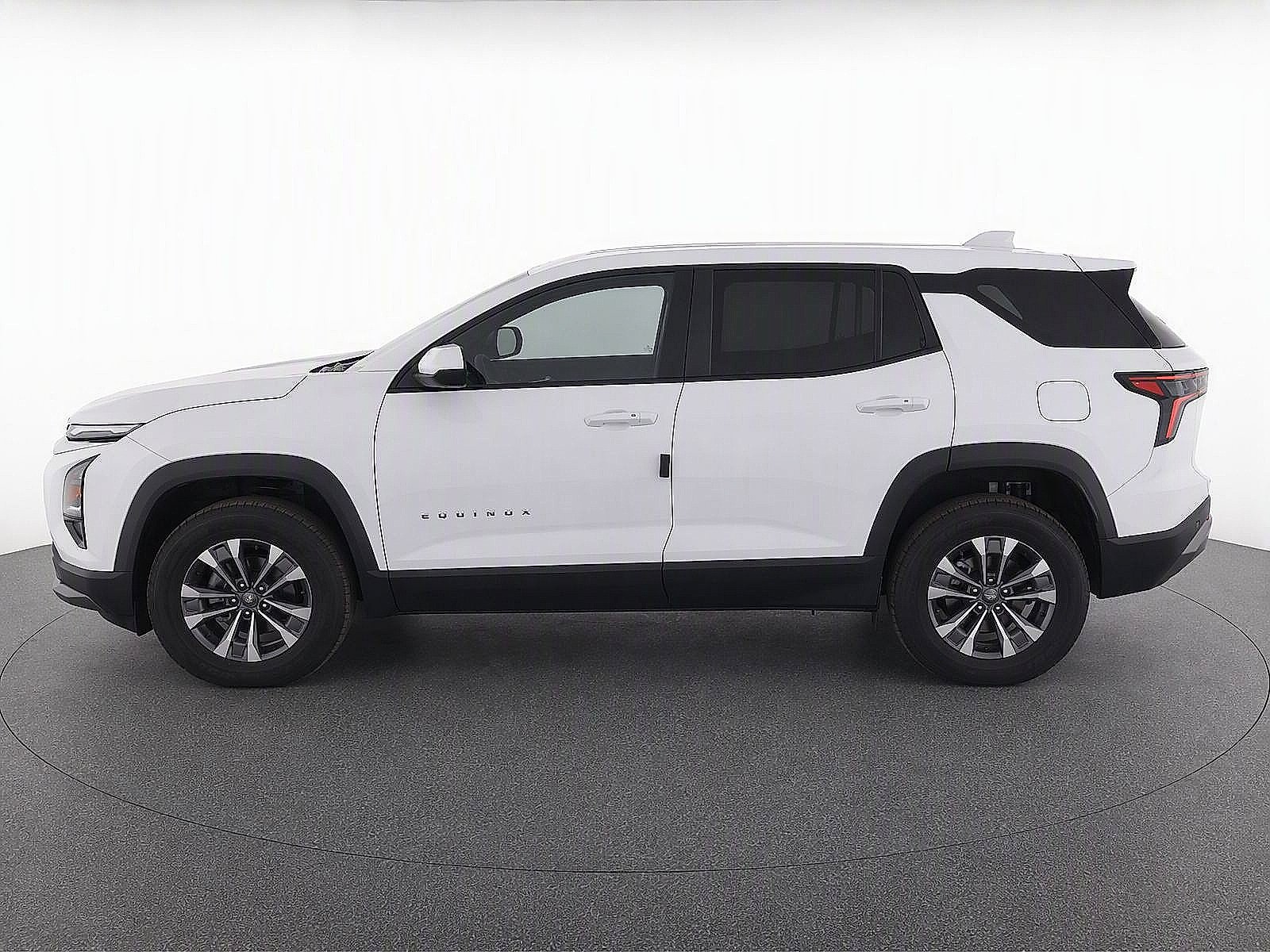 New 2027 Chevrolet Equinox LT AWD/4WD image 7