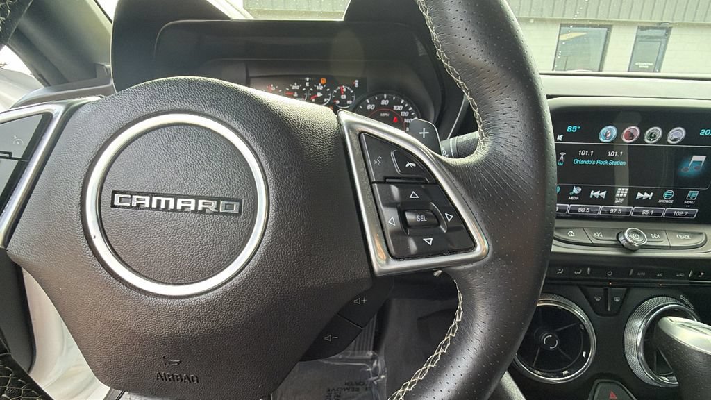 Used 2016 Chevrolet Camaro SS RWD image 17