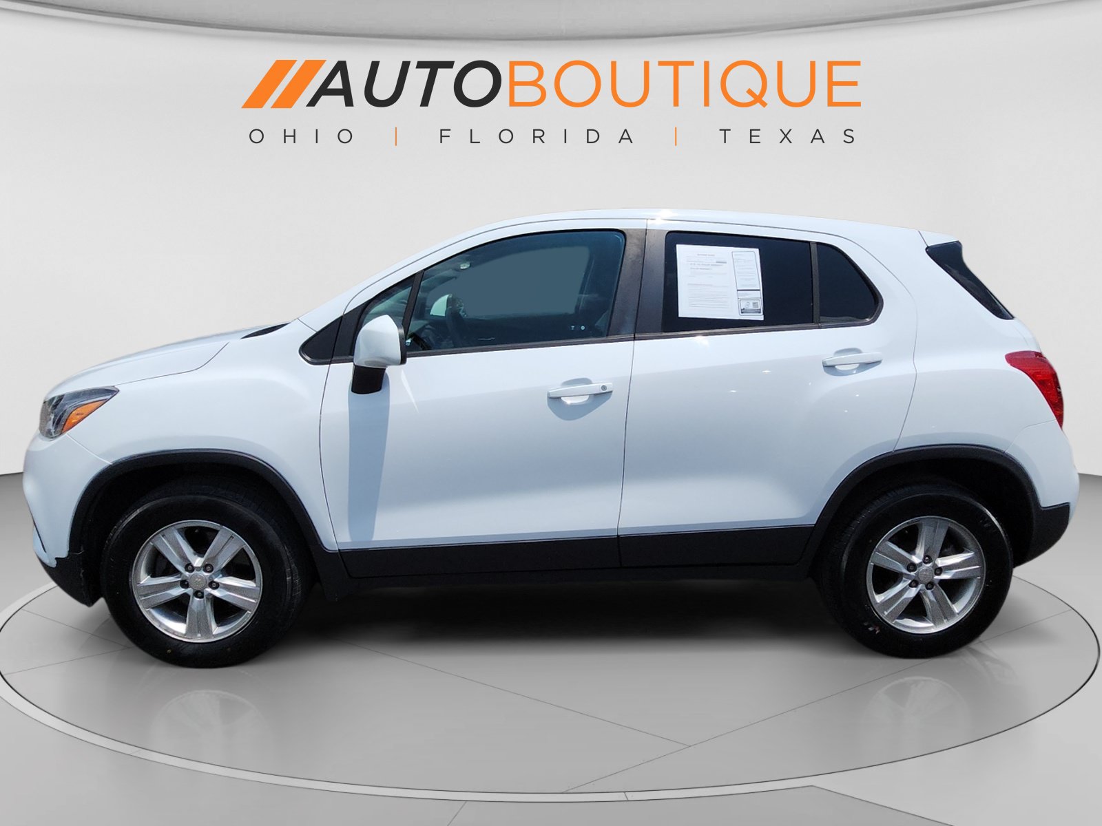 Used 2020 Chevrolet Trax LS w/ Fleet Convenience Package AWD/4WD image 2