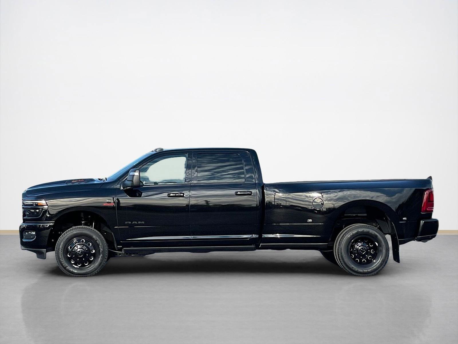 New 2026 RAM 3500 Laramie image 4