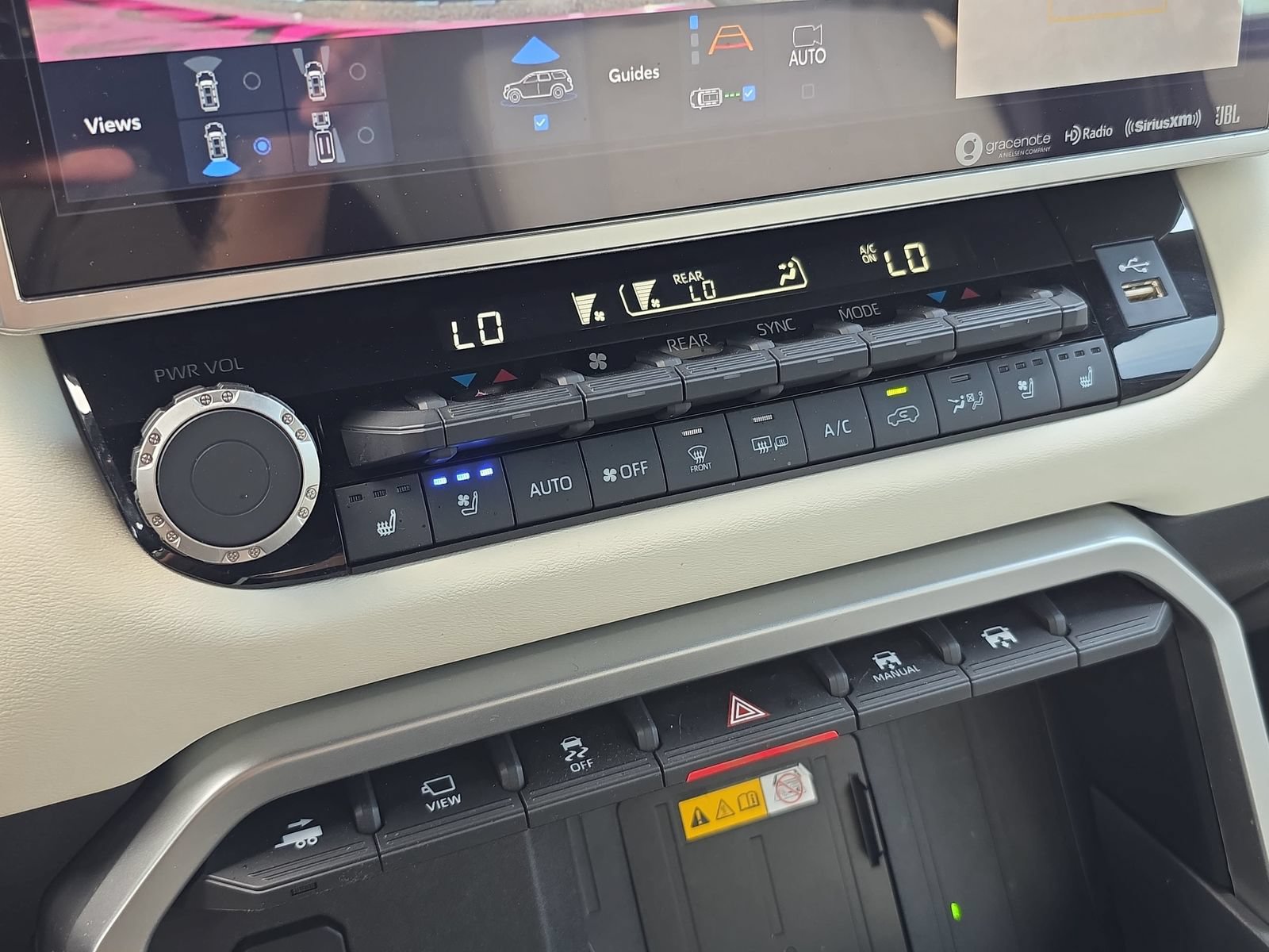 Used 2024 Toyota Sequoia Capstone AWD/4WD image 21