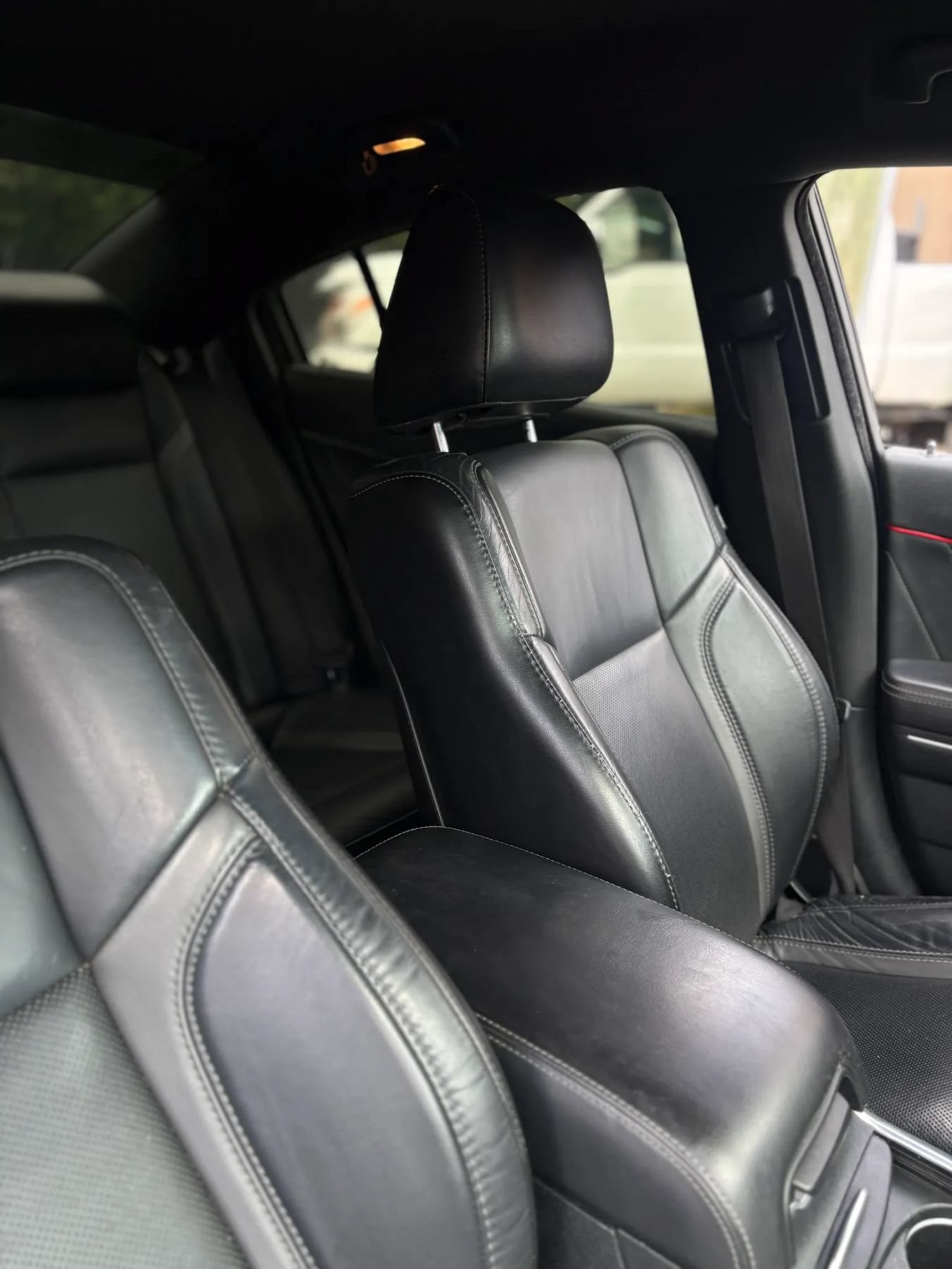 Used 2018 Dodge Charger R/T RWD image 33