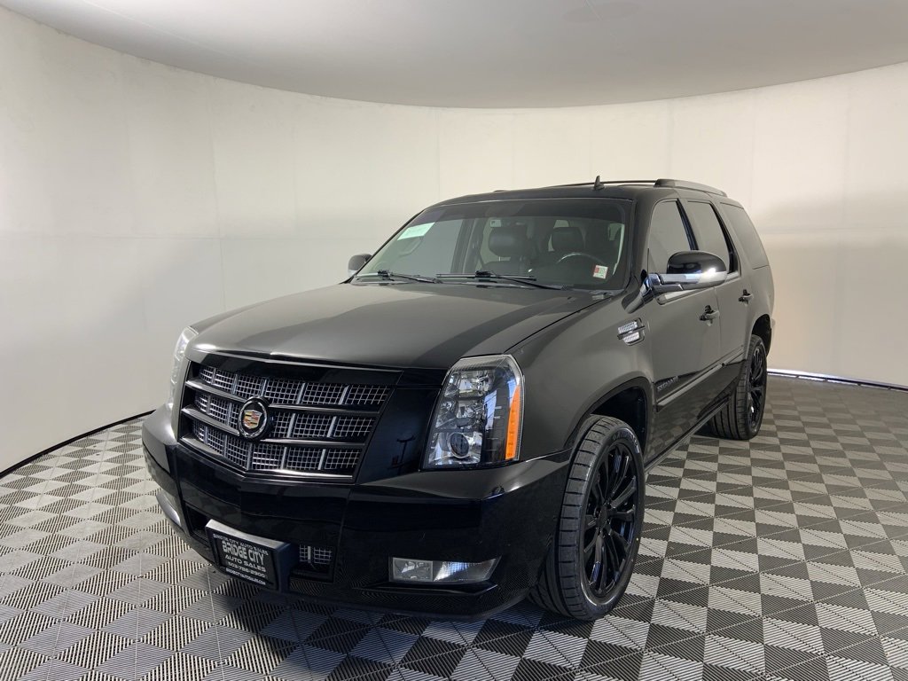 Used 2013 Cadillac Escalade Premium image 5