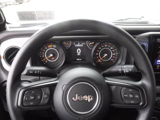 Used 2025 Jeep Wrangler Sport image 34