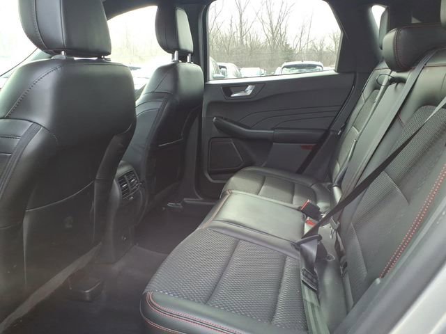 Used 2024 Ford Escape ST-Line w/ Tech Pack #1 image 9