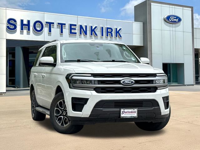 Used 2022 Ford Expedition XLT RWD image 1