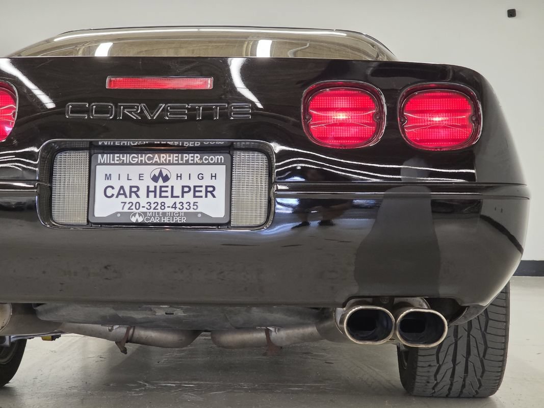 Used 1995 Chevrolet Corvette Coupe RWD image 42