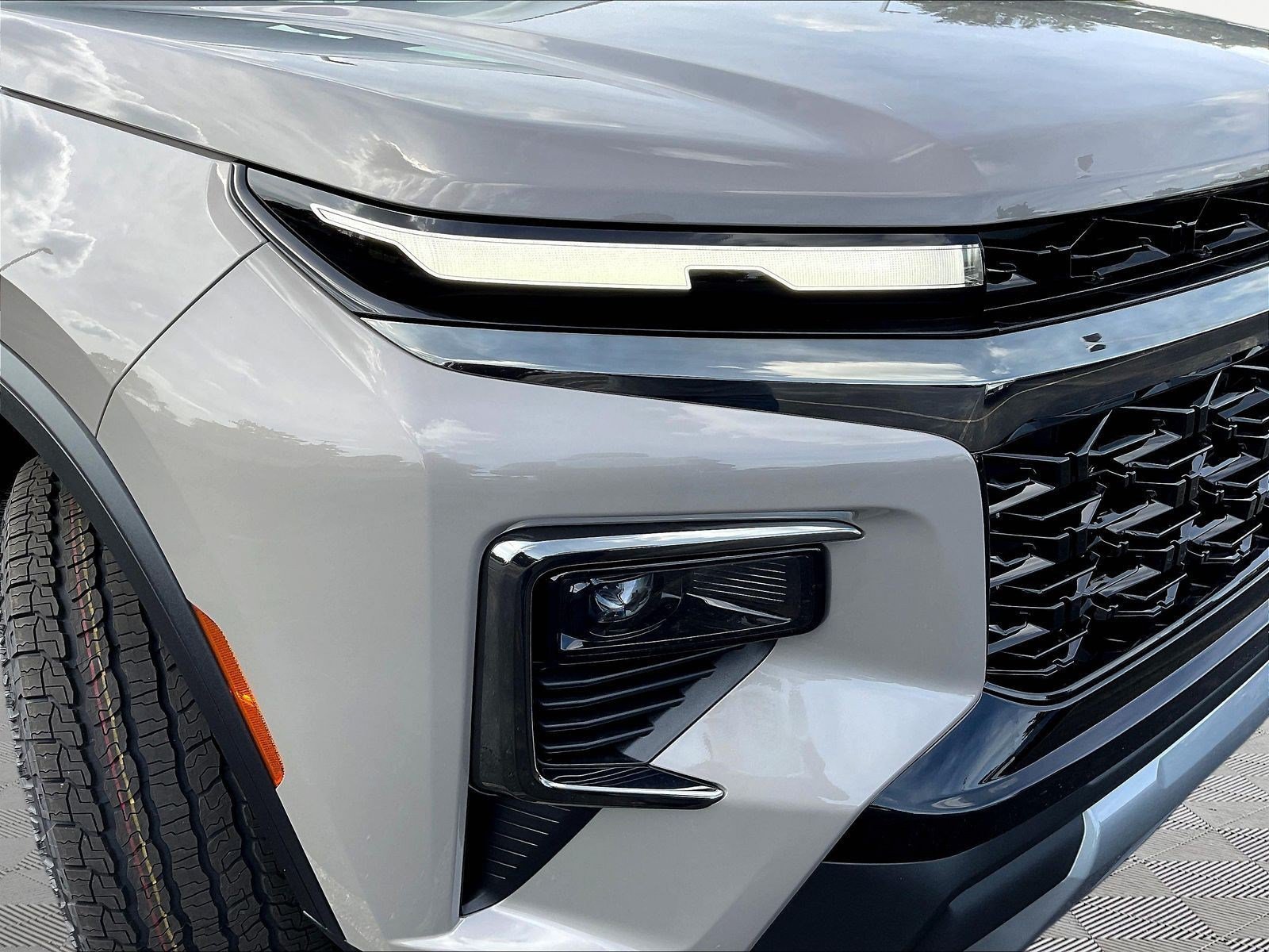 New 2027 Chevrolet Traverse Z71 w/ Driver Confidence Package AWD/4WD image 8