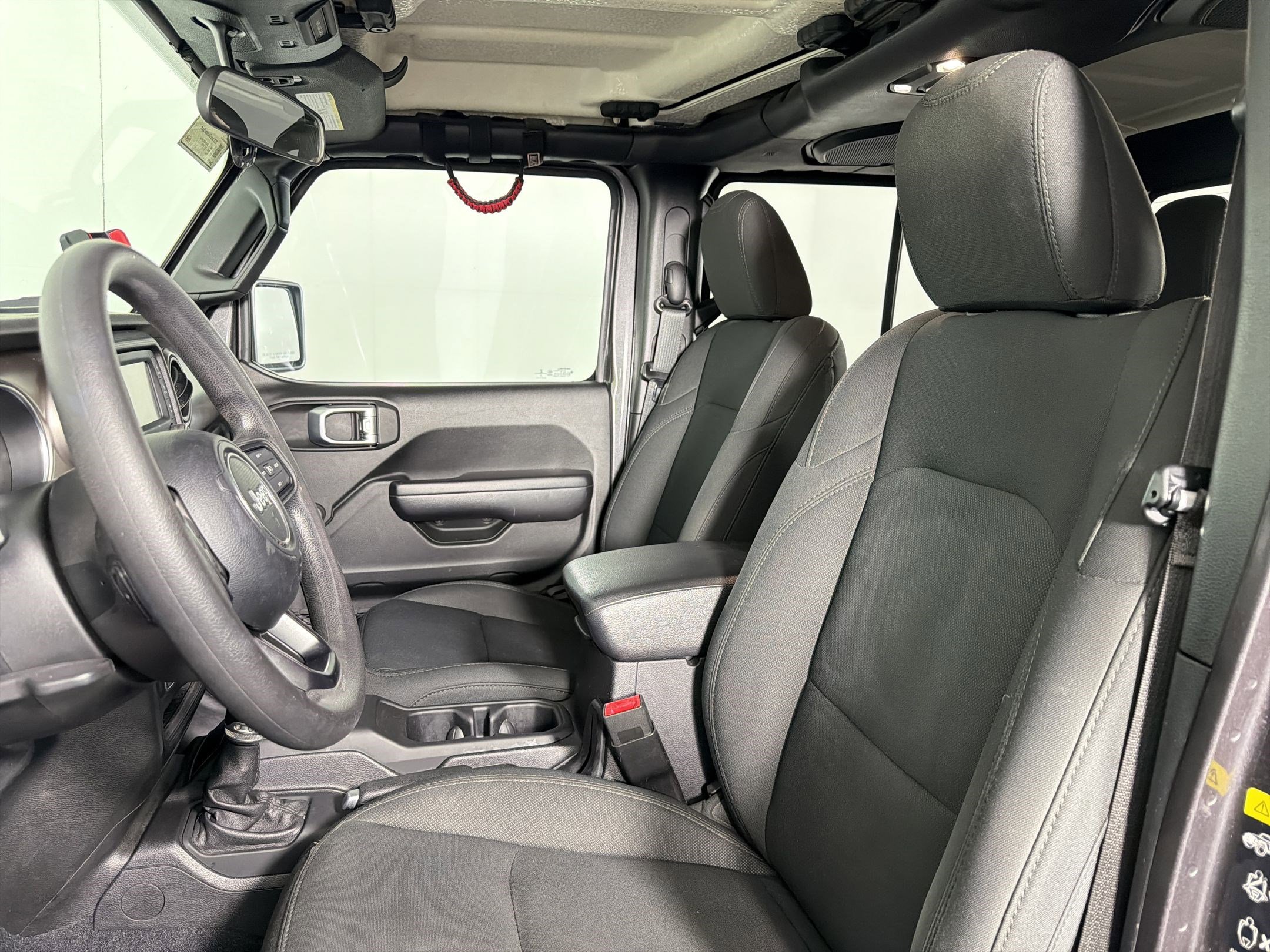 Used 2020 Jeep Gladiator Sport AWD/4WD image 4