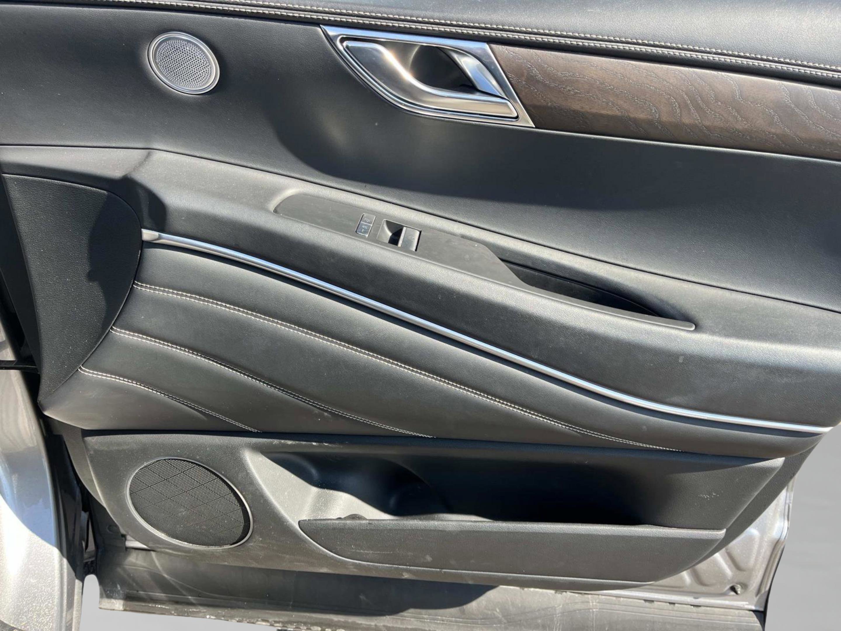 Used 2024 Genesis GV80 2.5T image 25