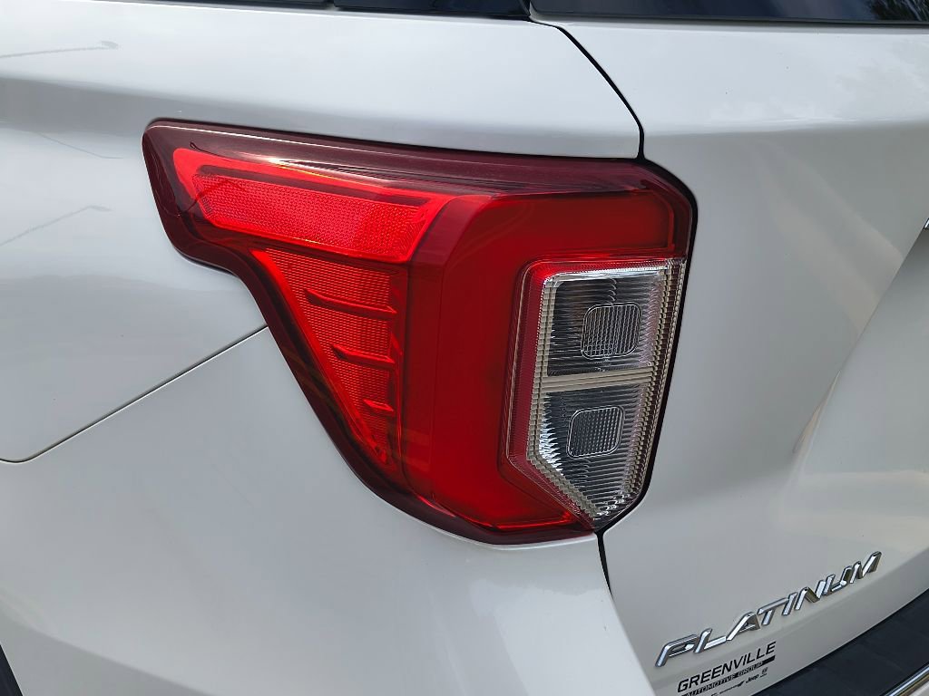 Used 2020 Ford Explorer Platinum w/ Premium Technology Package image 5